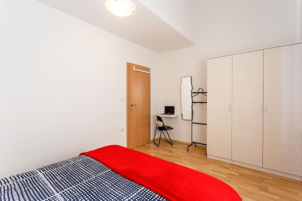 Apartments Punta Premantura Eksteriør bilde